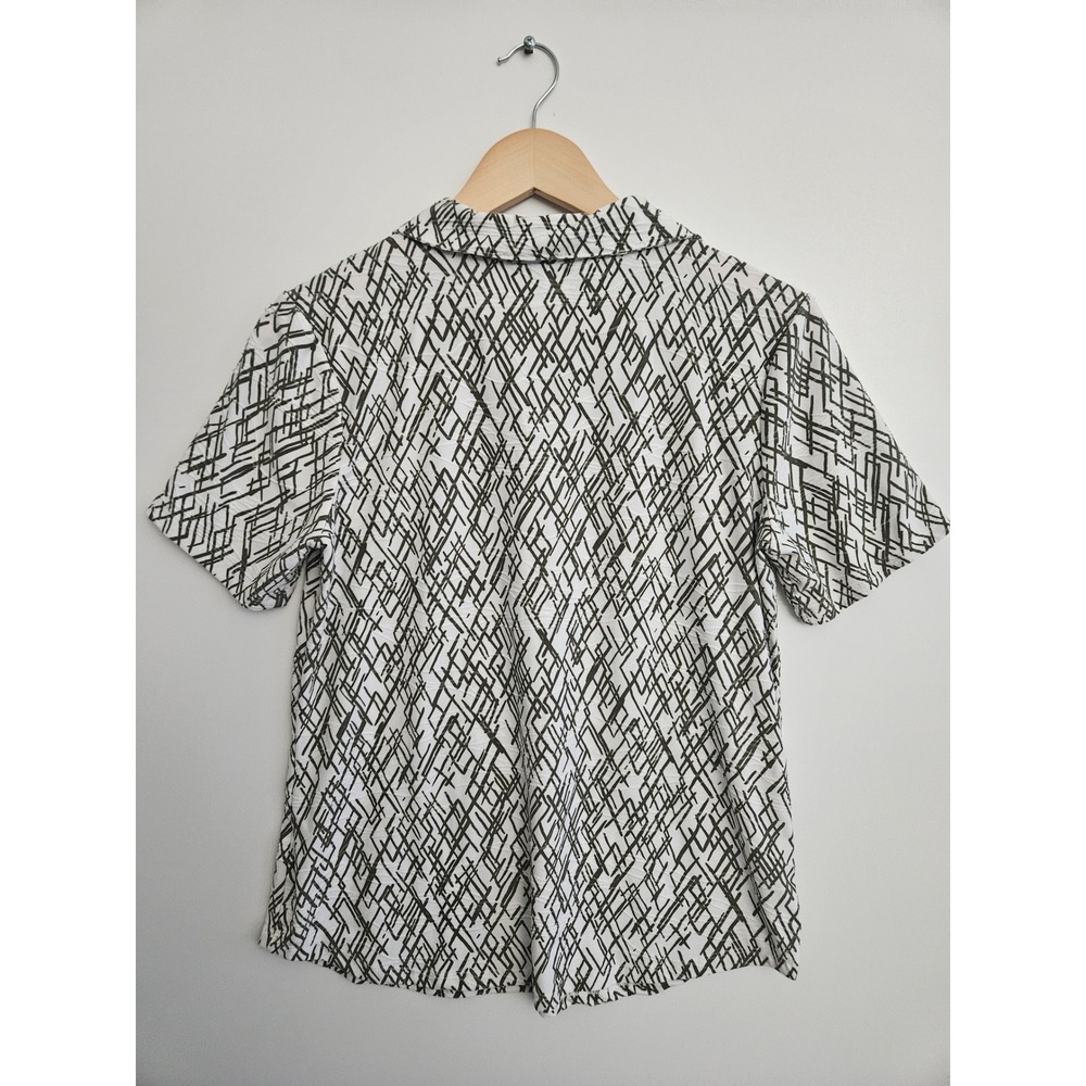 Emily Daniels Women Green White Geometric Abstract Print Short Sleeve Top Medium - Picture 2 of 5